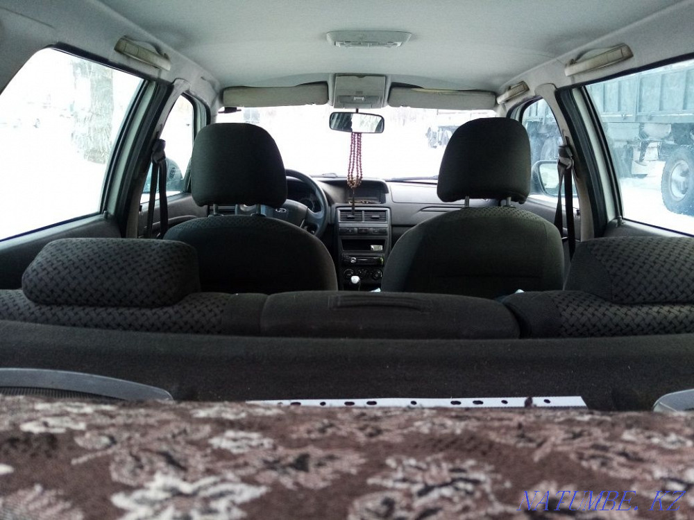 VAZ 2171 Priora Wagon    year Semey - photo 8