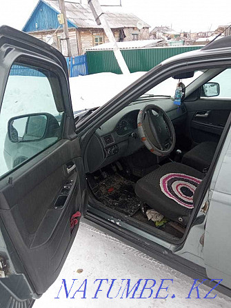 VAZ 2171 Priora жылдың станциялық вагоны  - изображение 6