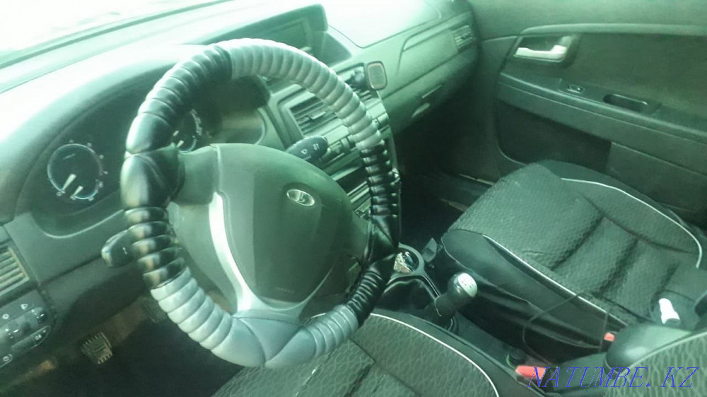 VAZ 2171 Priora жылдың станциялық вагоны  Атырау - изображение 2