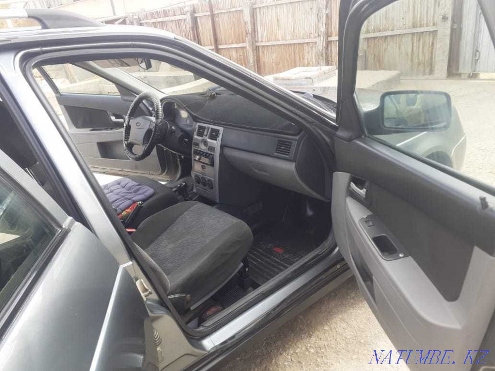 VAZ 2171 Priora Wagon    year  - photo 7