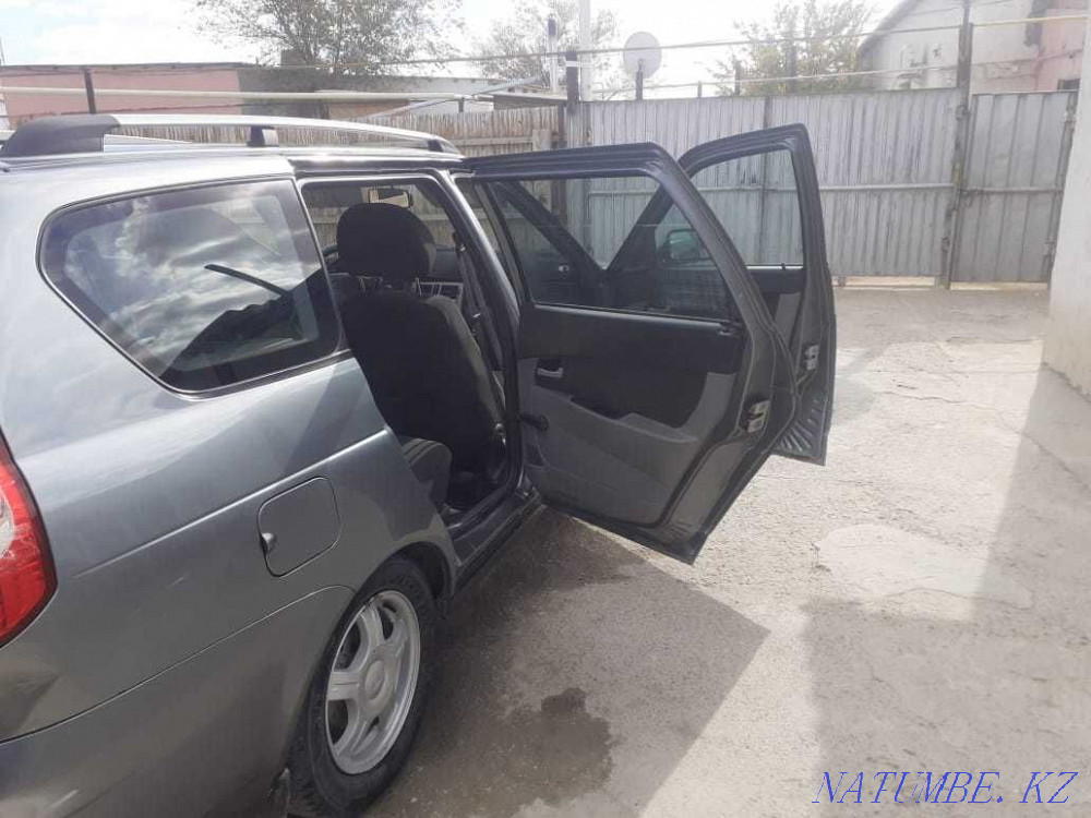 VAZ 2171 Priora Wagon    year  - photo 4