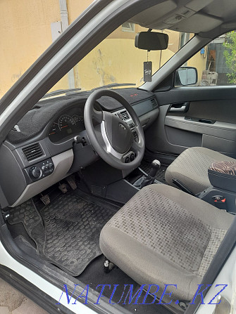 VAZ 2171 Priora жылдың станциялық вагоны  Алматы - изображение 7