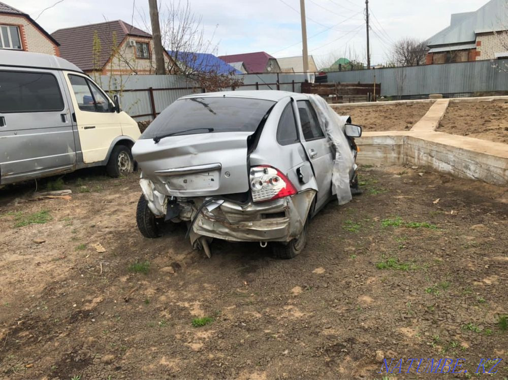 ВАЗ 2172 Priora Хэтчбек    года Уральск - изображение 1