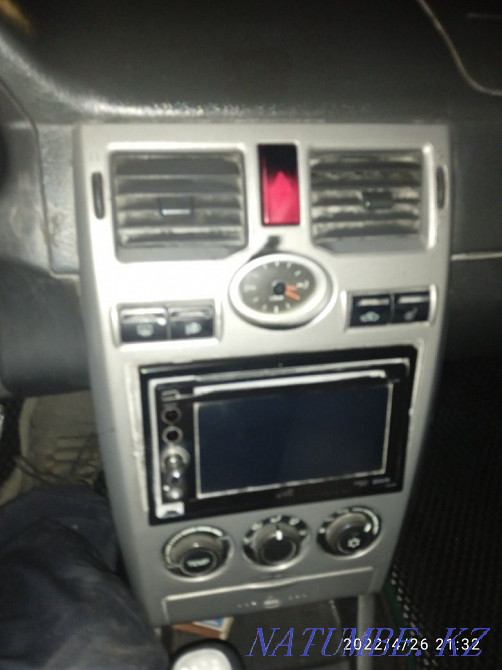 ВАЗ 2172 Priora Хэтчбек    года Семей - изображение 3