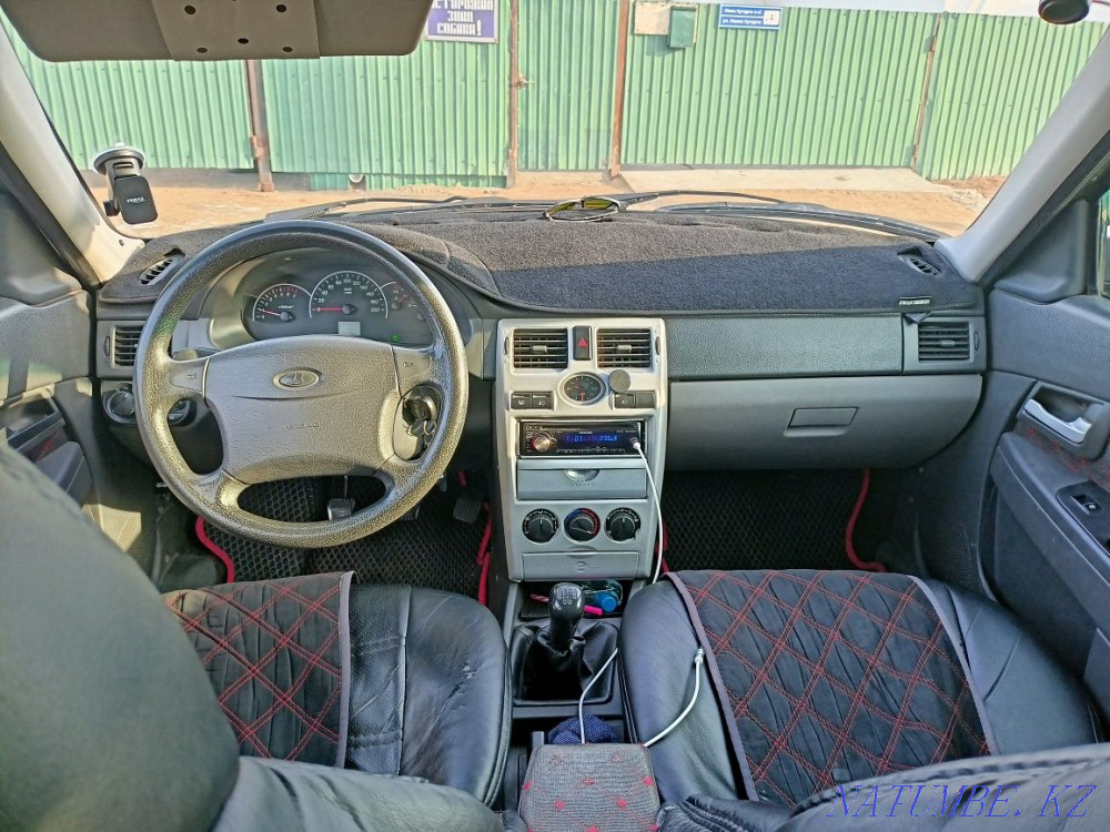 VAZ 2172 Priora Hatchback    year  - photo 3