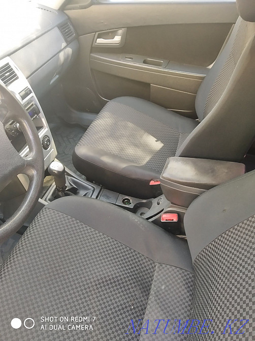 VAZ 2172 Priora жыл хэтчбекі  - изображение 3