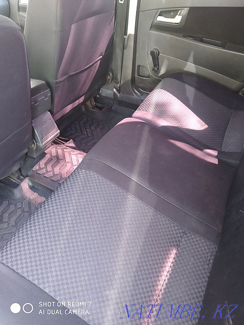 VAZ 2172 Priora жыл хэтчбекі  - изображение 1