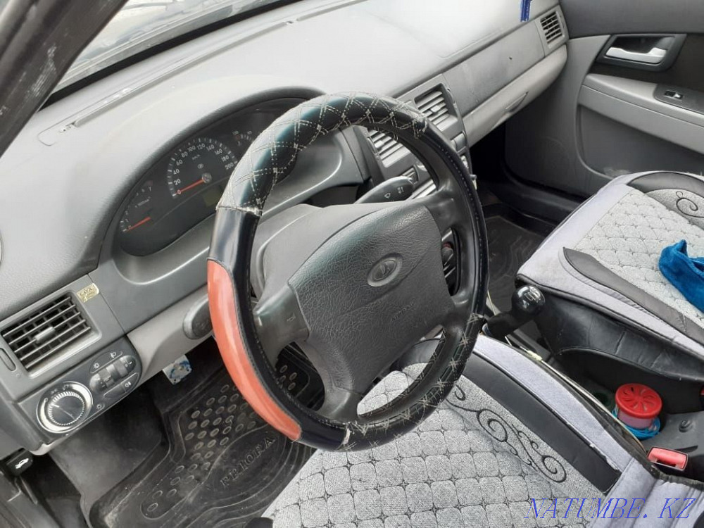 VAZ 2172 Priora Hatchback    year Semey - photo 4