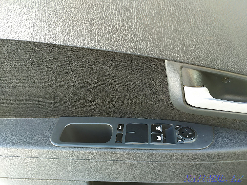 ВАЗ 2172 Priora Хэтчбек    года Петропавловск - изображение 9