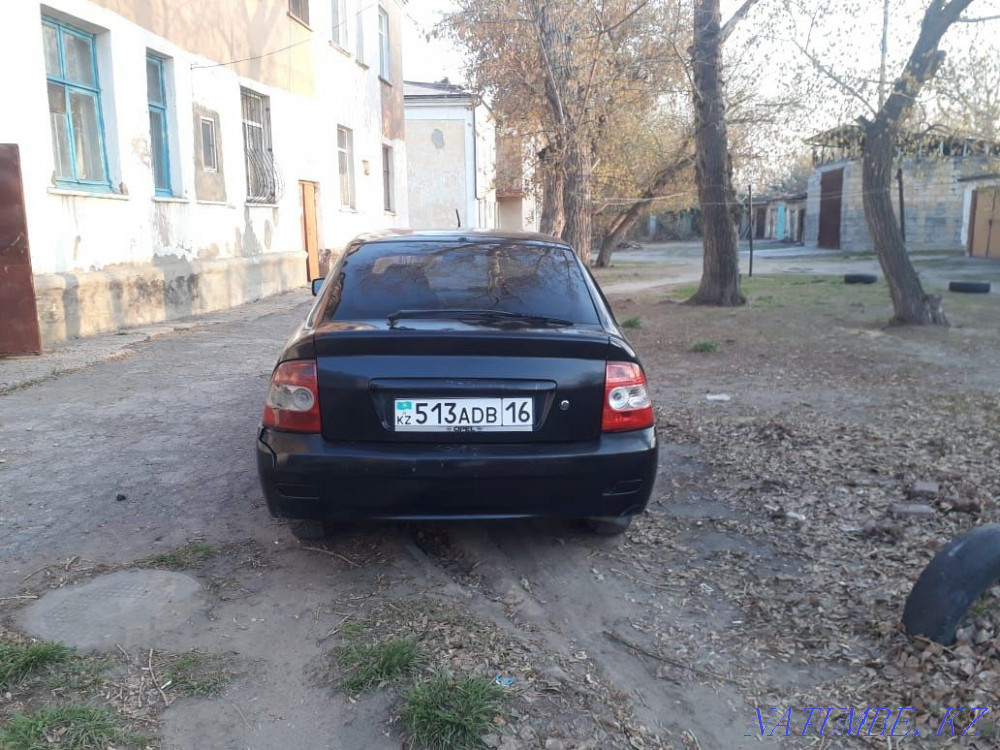 ВАЗ 2172 Priora Хэтчбек    года Семей - изображение 2