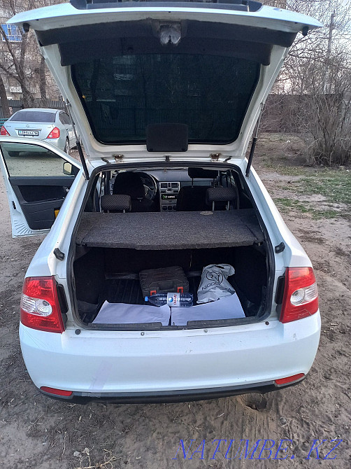 ВАЗ 2172 Priora Хэтчбек    года Семей - изображение 5