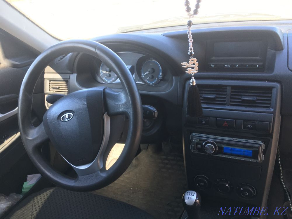 VAZ 2172 Priora Hatchback    year Karagandy - photo 1