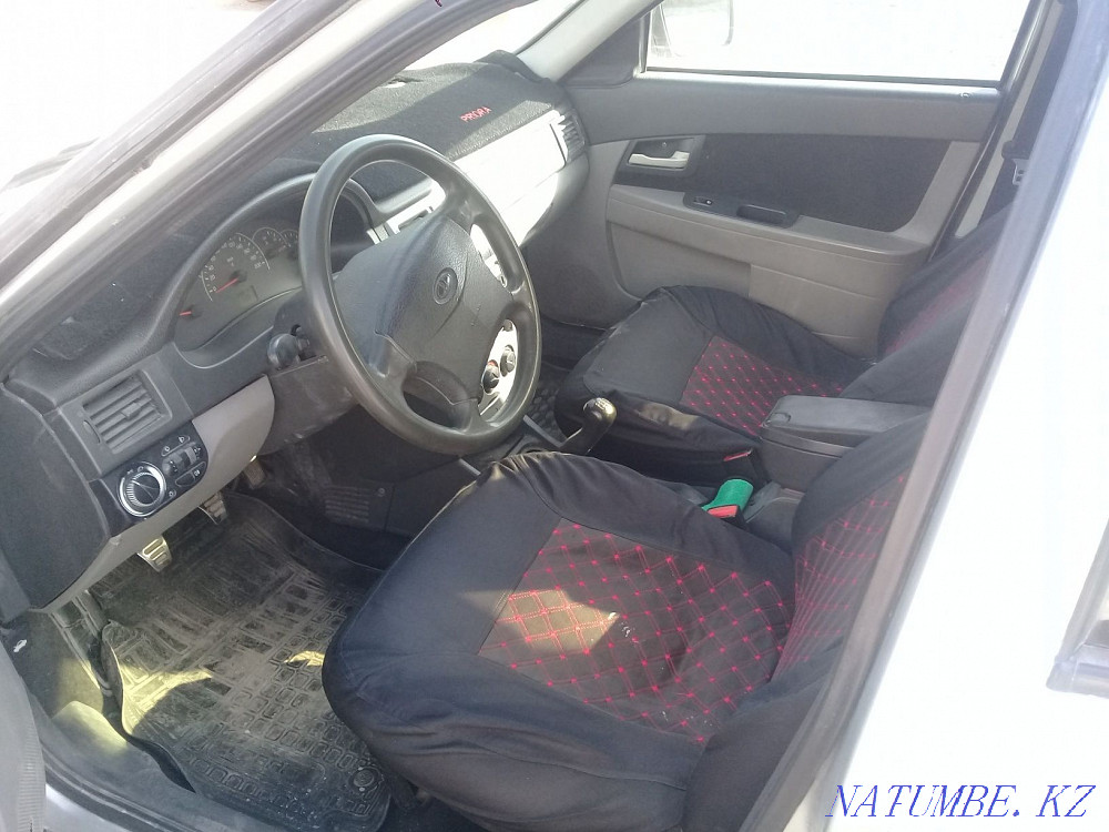 ВАЗ 2172 Priora Хэтчбек    года Кайтпас - изображение 5