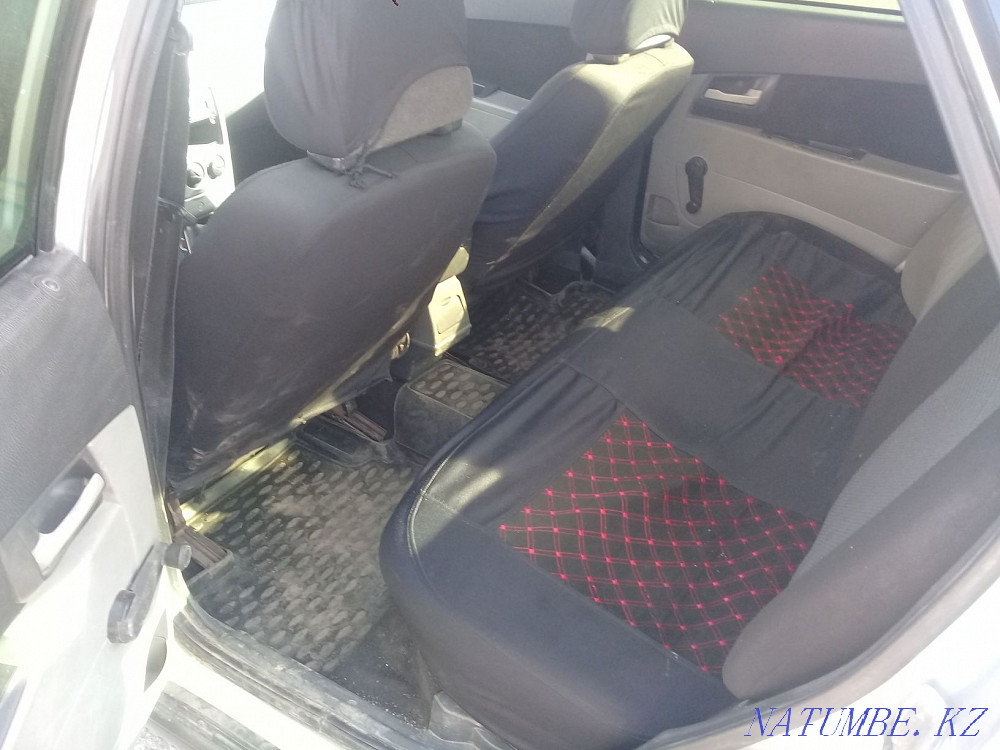 ВАЗ 2172 Priora Хэтчбек    года Кайтпас - изображение 6