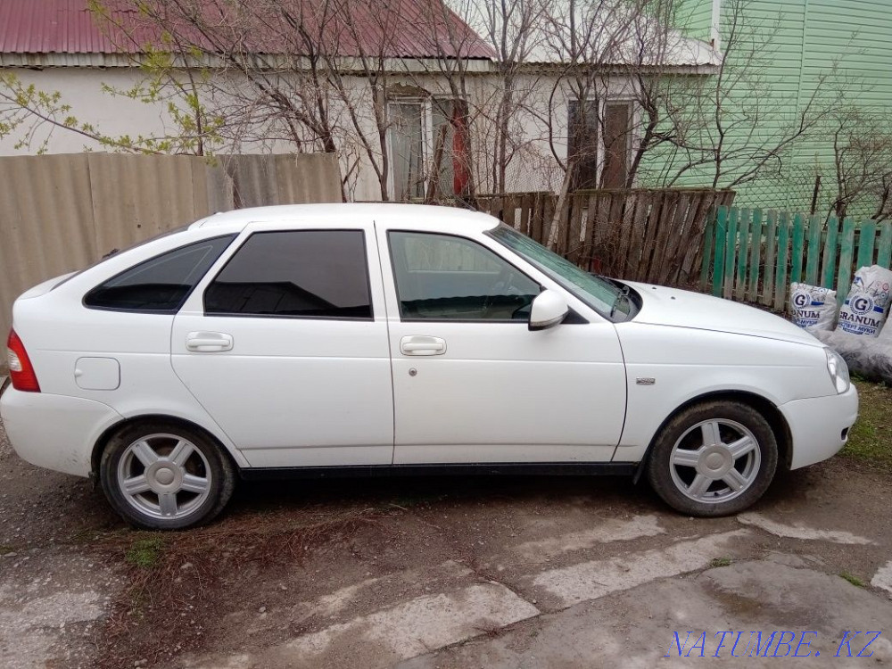 ВАЗ 2172 Priora Хэтчбек    года Актобе - изображение 2