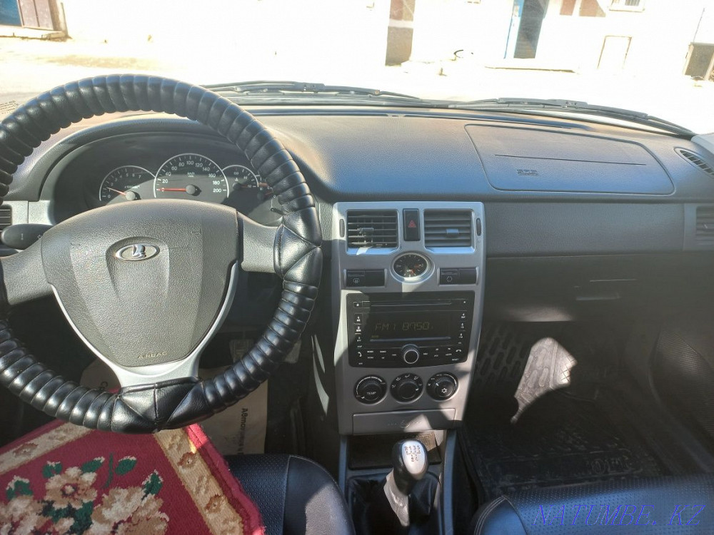 VAZ 2172 Priora Hatchback    year  - photo 2