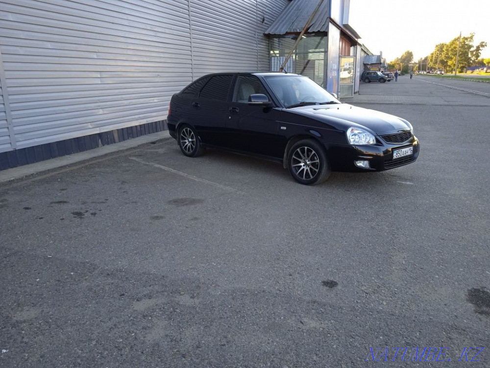 VAZ 2172 Priora Hatchback    year Ust-Kamenogorsk - photo 1