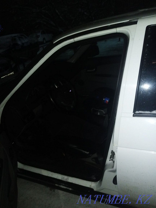 ВАЗ 2172 Priora Хэтчбек    года Костанай - изображение 6