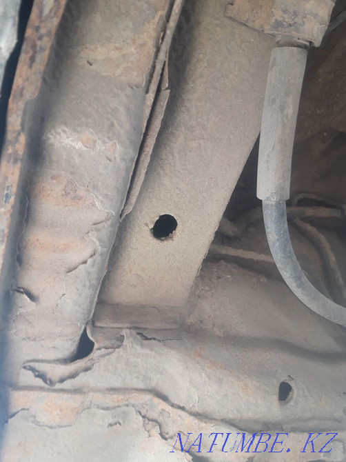 VAZ 2172 Priora Hatchback    year Atyrau - photo 4