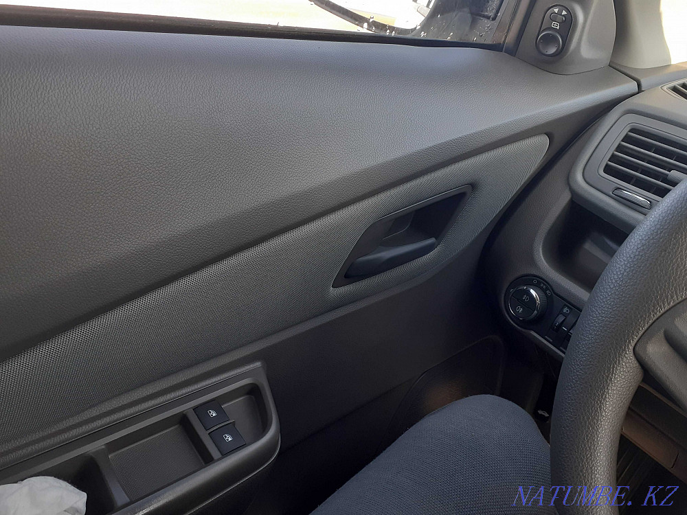 Chevrolet Cobalt    year  - photo 2