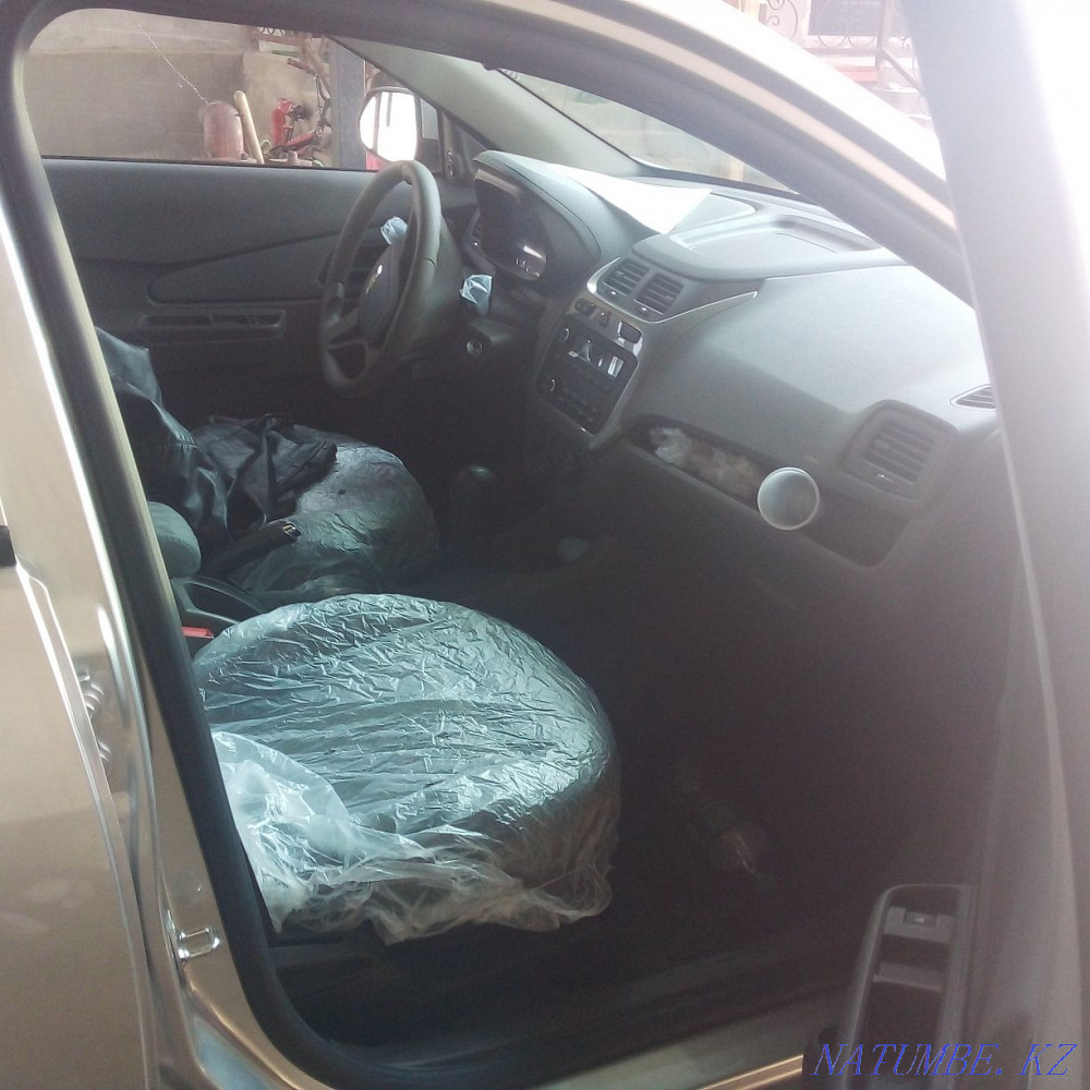 Chevrolet Cobalt    year  - photo 3