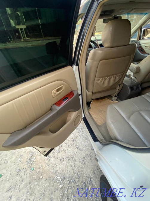 Lexus RX 1998 года Семей - изображение 7