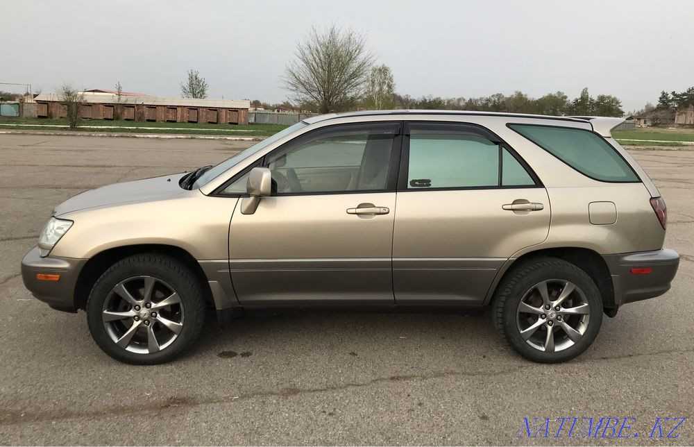 Selling Lexus RX 300 in excellent condition  - photo 4