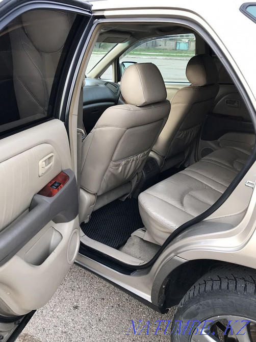 Selling Lexus RX 300 in excellent condition  - photo 8