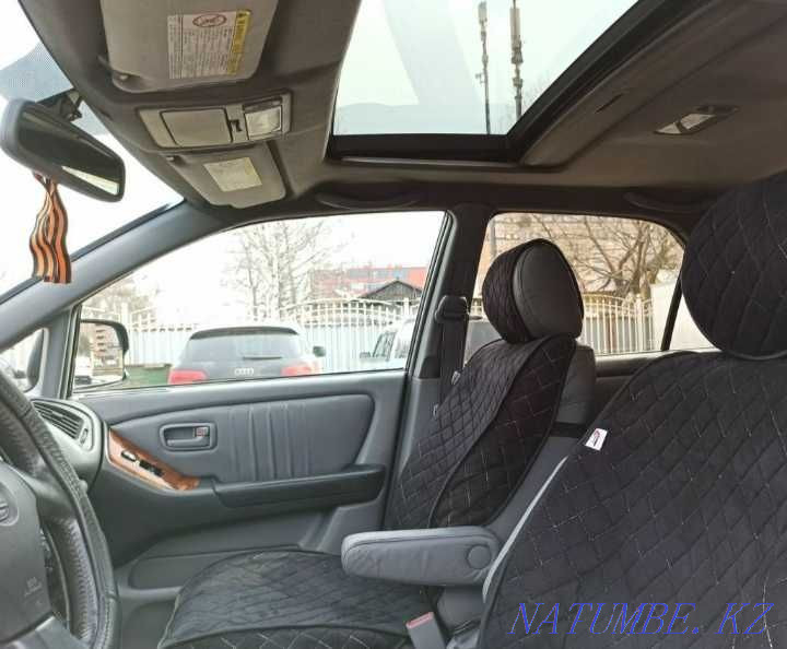 Lexus 300 отличная состояние Алматы - изображение 2