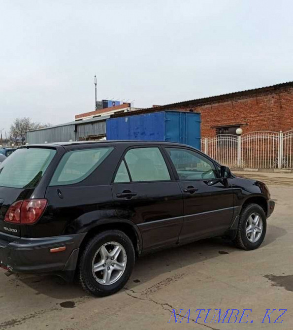 Lexus 300 отличная состояние Алматы - изображение 9