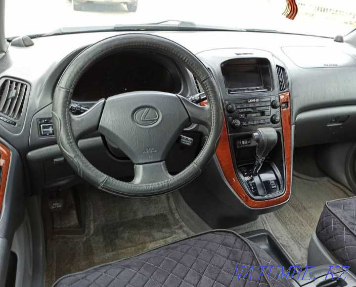 Lexus 300 отличная состояние Алматы - изображение 3