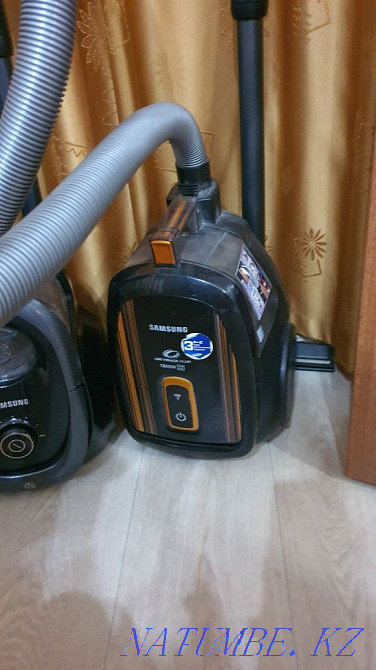 Samsung Vacuum Cleaner for Parts  - photo 1