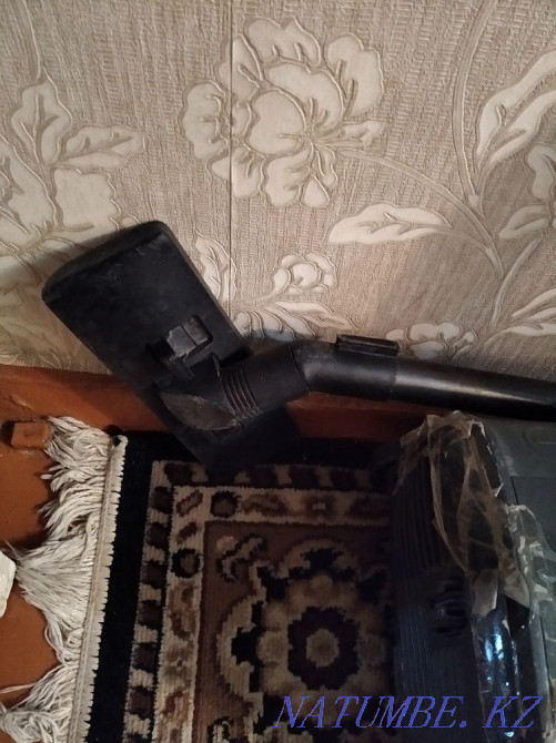 Пылесос LG на запчасти работает Тараз - изображение 4