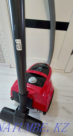 Sell Vacuum cleaner with container Samsung VC-C4520S3R Pavlodar - photo 2