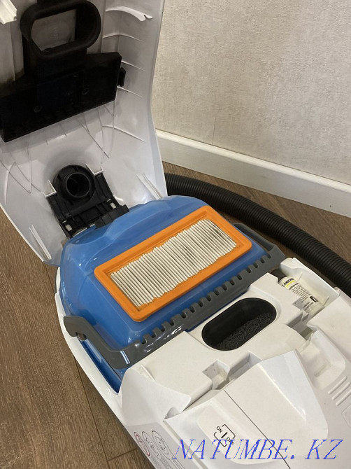 Vacuum cleaner with water filter KARCHER Karagandy - photo 3