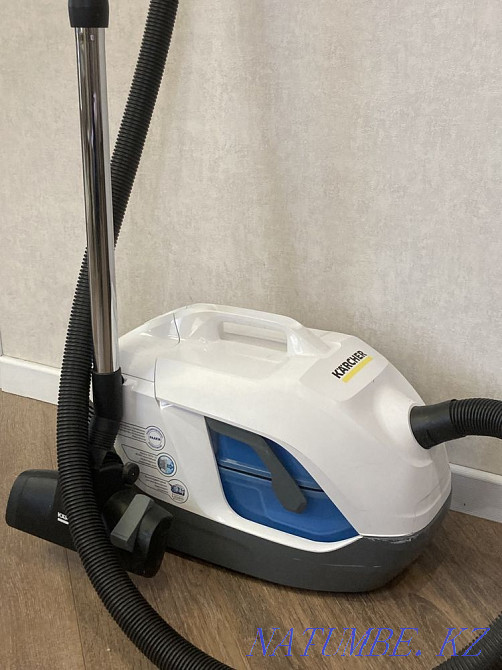 Vacuum cleaner with water filter KARCHER Karagandy - photo 1