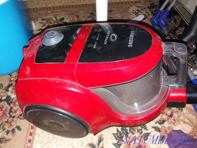 Samsung vacuum cleaner.  - photo 1