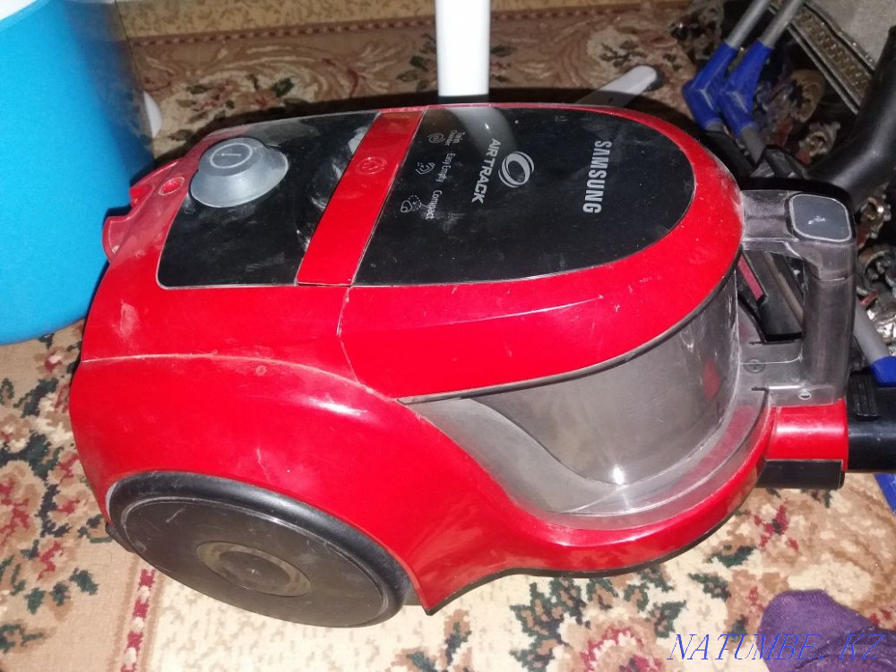 Samsung vacuum cleaner.  - photo 1