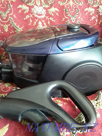 samsung cyclonic vacuum cleaner in excellent condition. Kostanay - photo 1