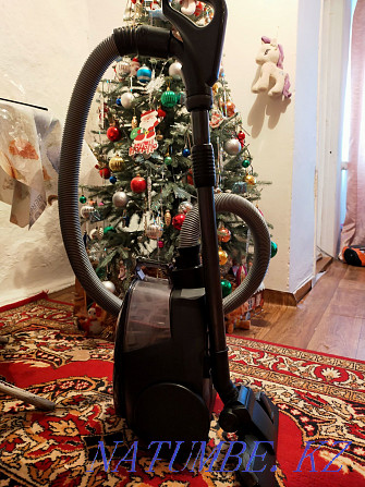 Samsung vacuum cleaner in excellent condition  - photo 6