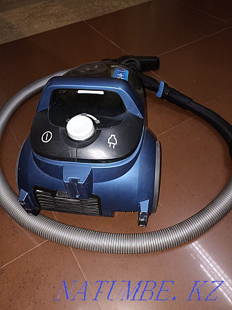 Sell vacuum cleaner "Philips"  - photo 4