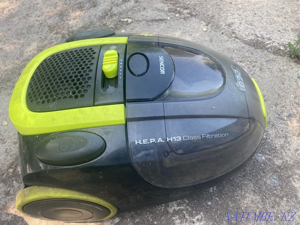 Отдам пылесосы на запчасти  - изображение 2