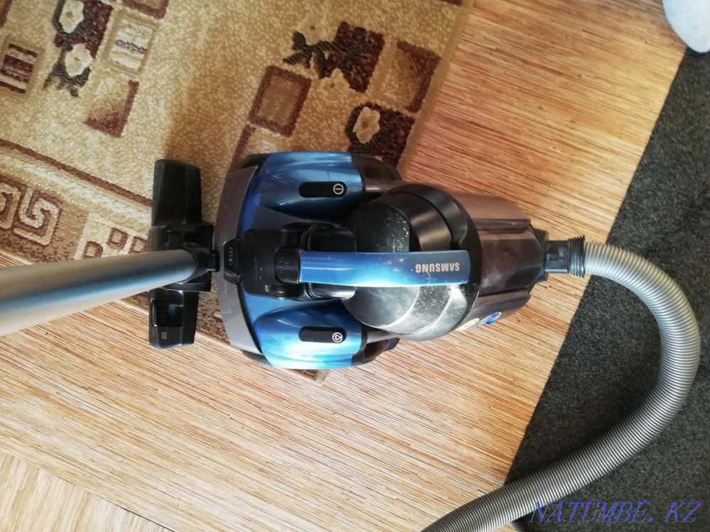 Sell non-working vacuum cleaner Pavlodar - photo 1