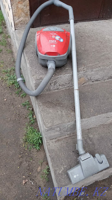 Sell vacuum cleaner LG Semey - photo 2