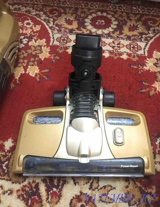 Sell cordless vacuum cleaner  - photo 2