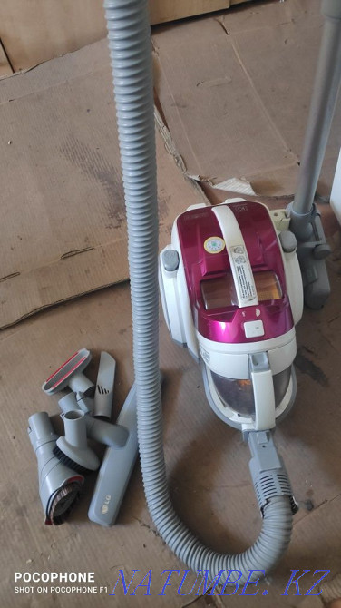 Vacuum cleaner LG perfect condition Astana - photo 2