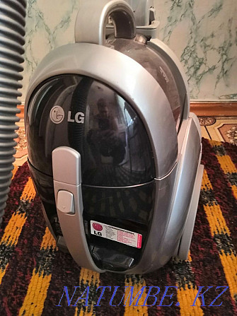 LG vacuum cleaner for sale. Taldykorgan - photo 1