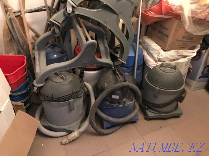 Sell cleaning vacuum cleaners  - photo 1