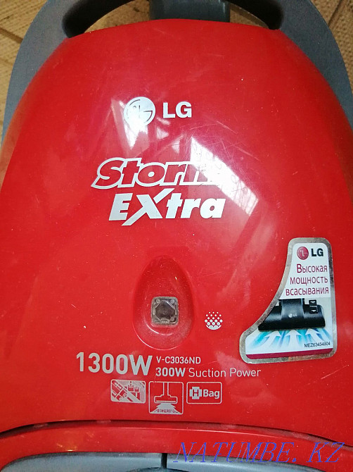 Пылесос storm 1300w. Комета KRS 1300 Extra фото.