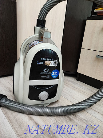 Vacuum cleaner Samsung Samsung  - photo 1